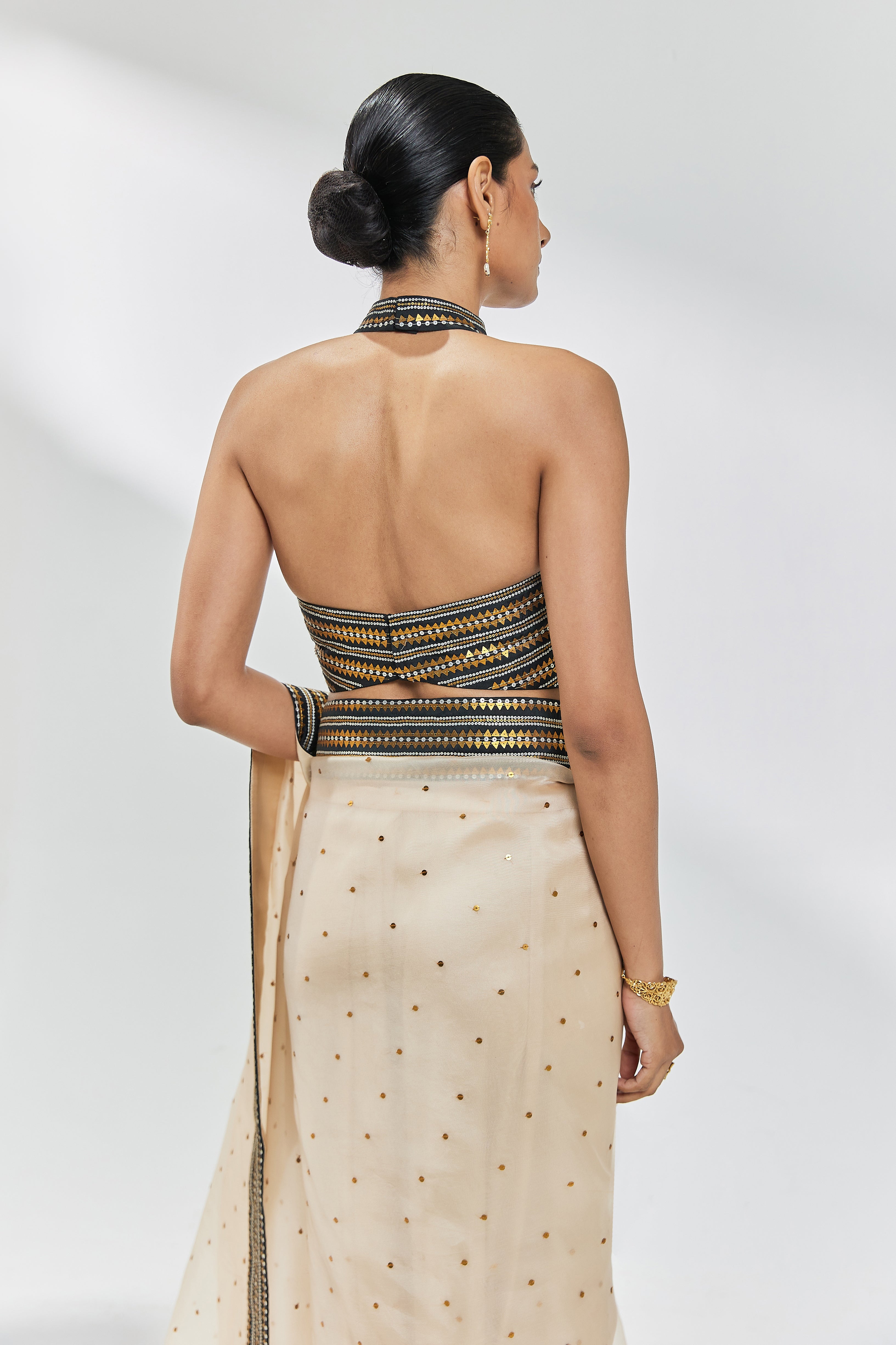 Inverted Mini Fence Border Saree Set