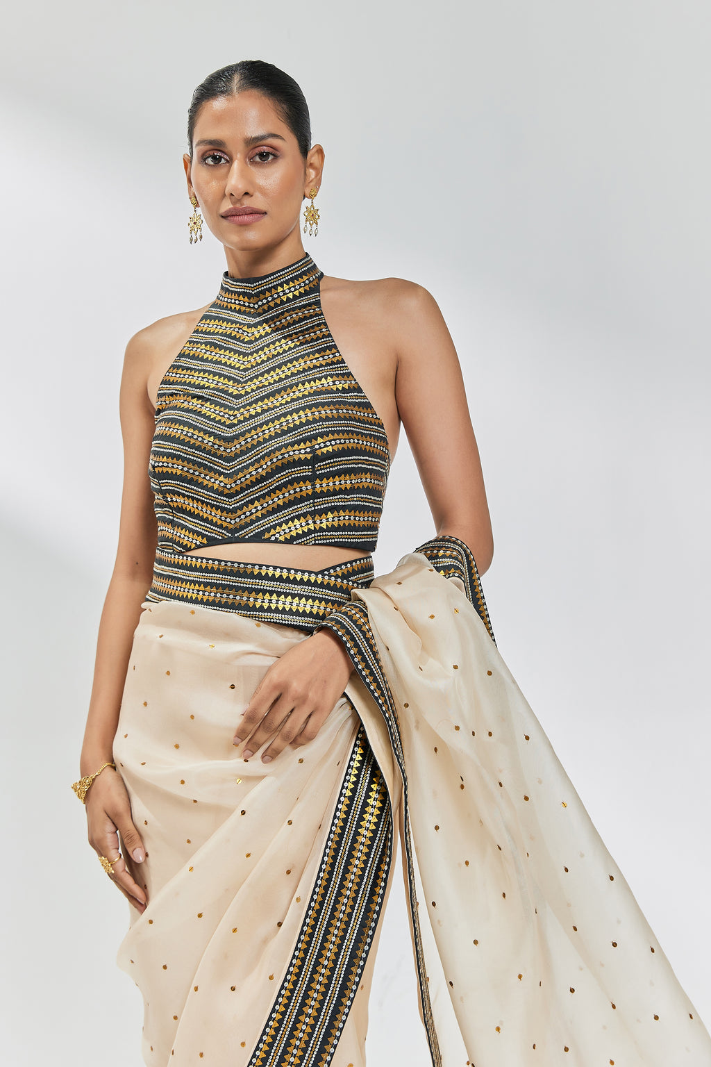 Inverted Mini Fence Border Saree Set