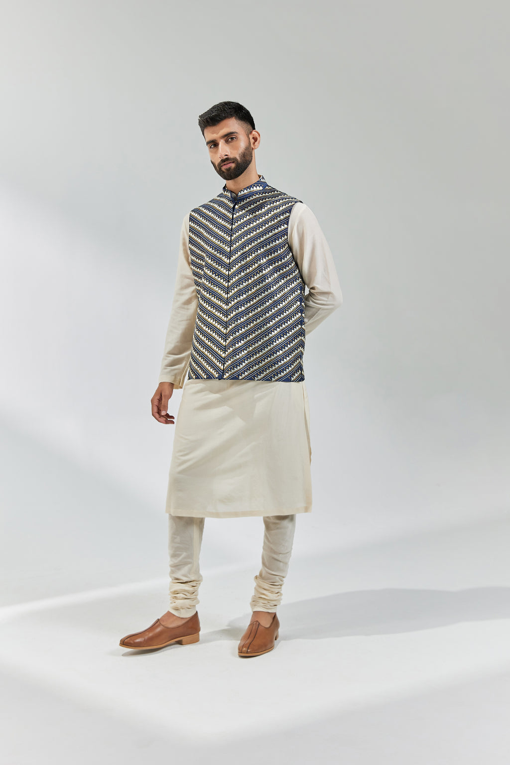 All Over Hill-Motif Waistcoat Set