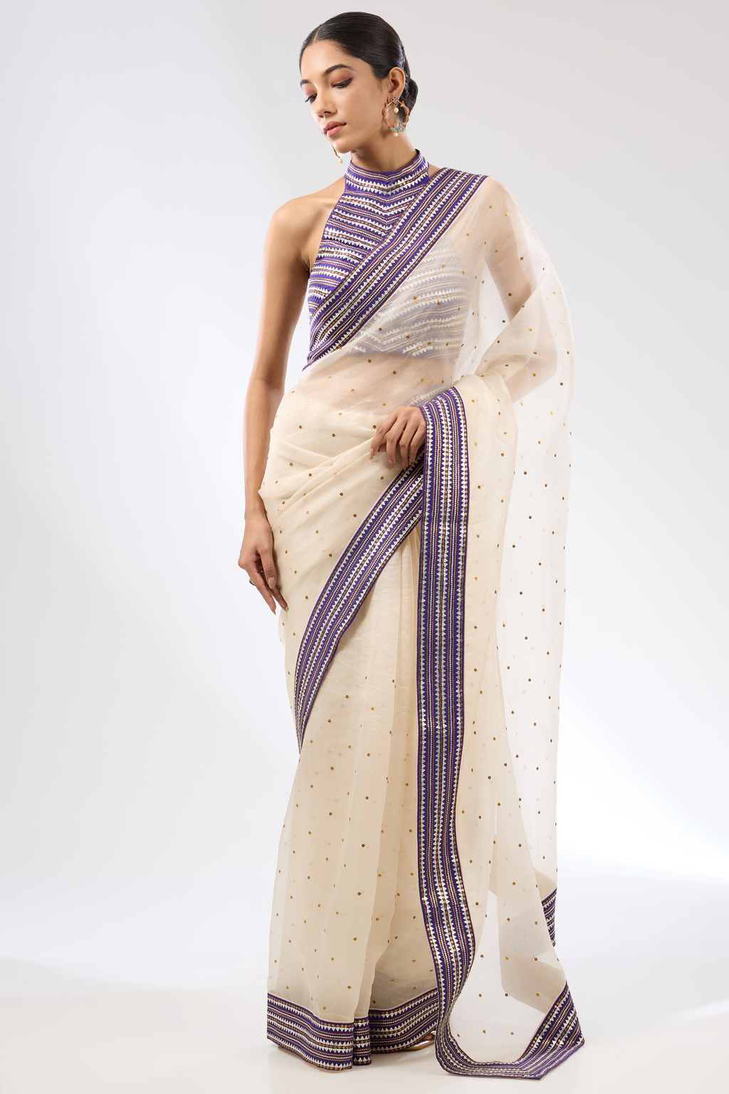 Inverted Mini Fence Border Saree Set