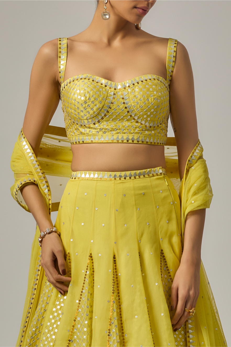 Jaal Godets Lehenga Set